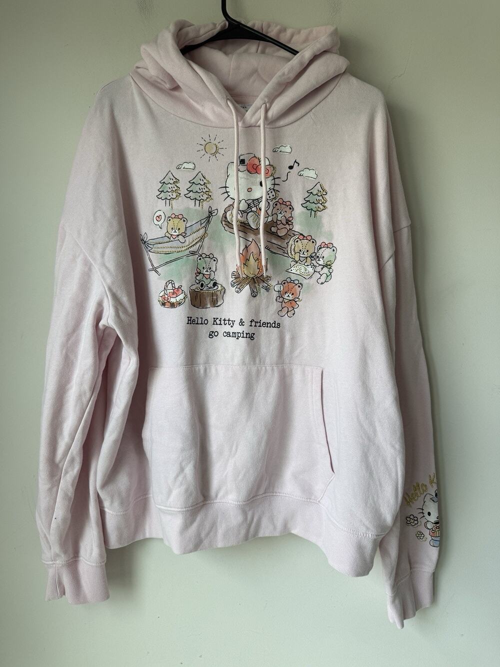 NEW Hello Kitty Women's XXL Pink Sweatshirt Pullover Hoodie Camping Embroidered